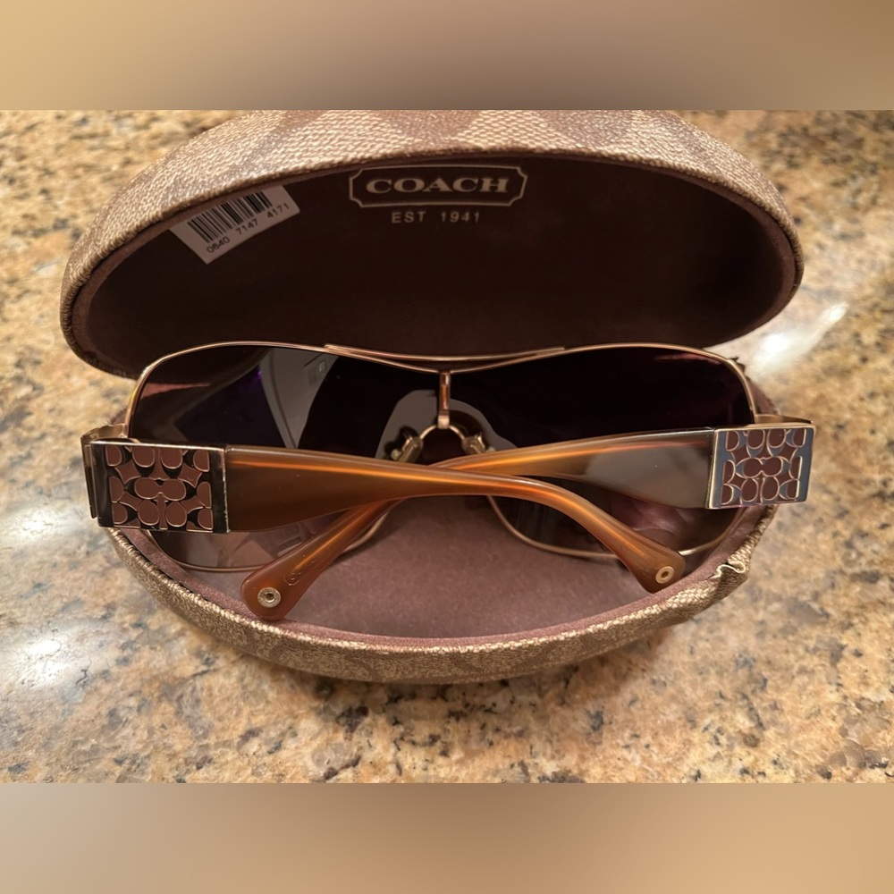 Coach sunglasses - Picture 3 of 3